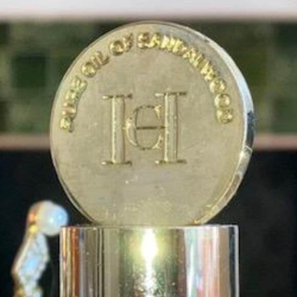 Carolina Herrera Perfume Concentrated  Pure Oil of Sandal Wood NWOB - Picture 7 of 10